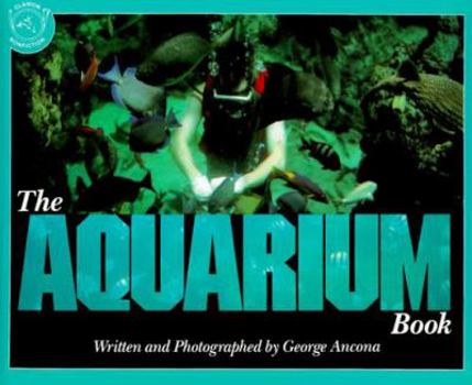 Paperback The Aquarium Book