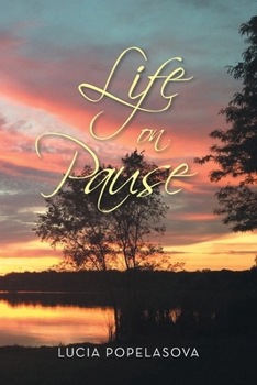 Paperback Life on Pause Book
