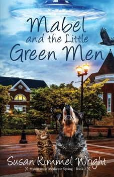 Paperback Mabel and the Little Green Men Book