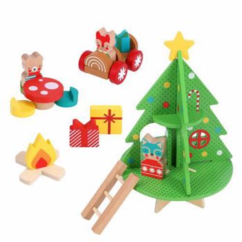Misc. Christmas Treehouse Wooden Play Set [Spanish] Book