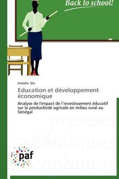 Paperback Education Et Développement Économique [French] Book