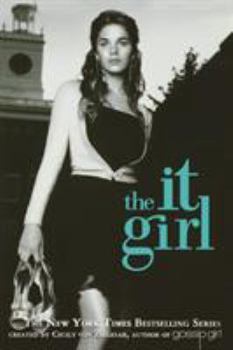 Paperback The It Girl Book