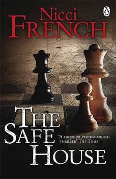 Paperback Safe House,The Book