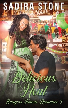 Paperback Delicious Heat: Bangers Tavern Romance 3 Book