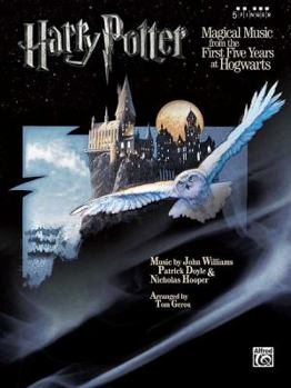 Paperback Harry Potter Magical Music from the First Five Years at Hogwarts: 5 Finger Book