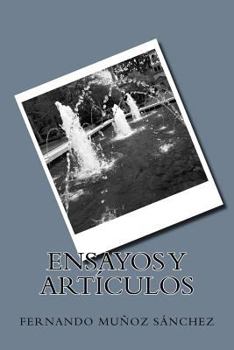 Paperback Ensayos y Artículos [Spanish] Book