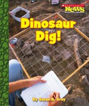 Paperback Dinosaur Dig! (Scholastic News Nonfiction Readers) Book