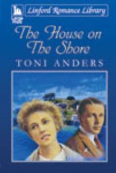 Paperback The House on the Shore [Large Print] Book