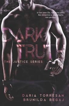 Paperback Dark Truth [Italian] Book