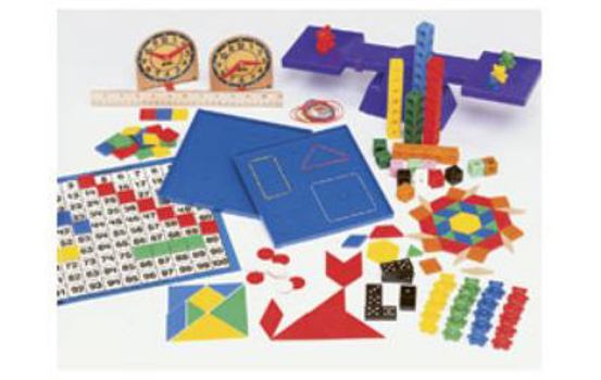 Paperback Math K-3 1e Homeschool Manipulatives Book