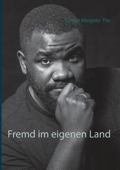 Paperback Fremd im eigenen Land [German] Book