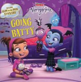 Paperback Vampirina Going Batty Book