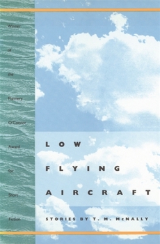 Paperback Low Flying Aircraft: Stories Book