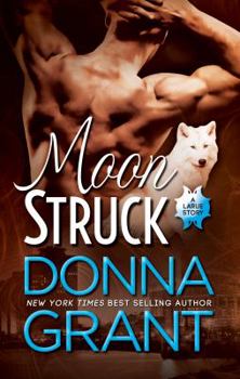 Paperback Moon Struck Book