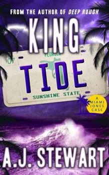 Paperback King Tide (Miami Jones Private Investigator Mystery) Book