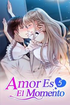 Paperback Amor Es El Momento 5: Solo una loca te amar?a [Spanish] Book