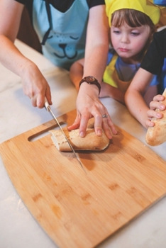 Paperback The boy in the base-menti Book