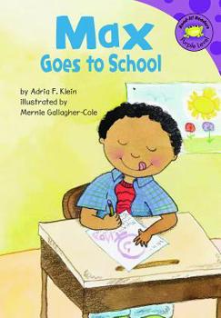 Paperback Max Goes to School Book