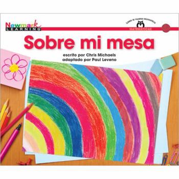 Paperback Sobre Mi Mesa Shared Reading Book [Spanish] Book