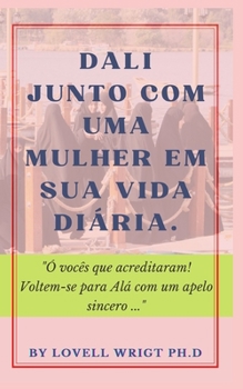 Paperback Dali Junto Com Uma Mulher Em Sua Vida Diária. [Portuguese] Book