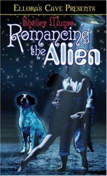 Paperback Romancing the Alien Book