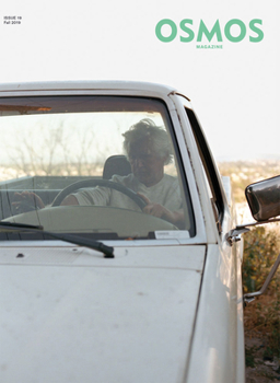 Paperback Osmos Magazine: Issue 19 Book