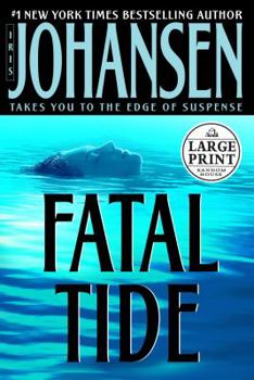 Hardcover Fatal Tide [Large Print] Book