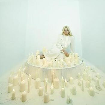 Vinyl Ashlyn (Clear Vinyl) Book