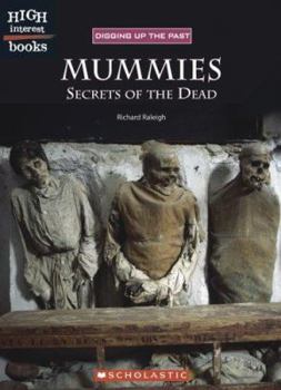 Hardcover Mummies: Secrets of the Dead Book