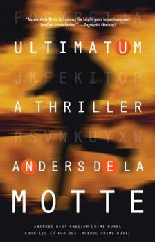 Paperback Ultimatum: A Thriller Book