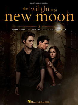 Paperback The Twilight Saga - New Moon: Music from the Motion Picture Soundtrack Piano, Vocal and Guitar Chords Book