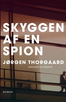 Paperback Skyggen af en spion [Danish] Book