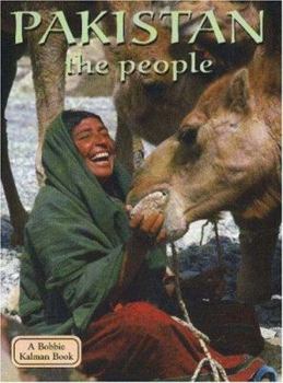 Paperback Pakistan - The People Book