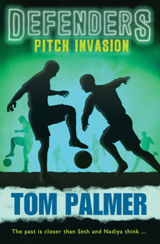 Paperback Pitch Invasion: Book 3 Book