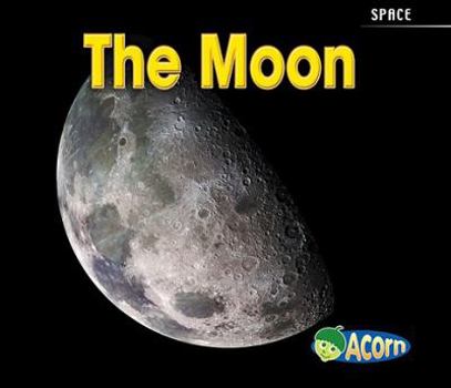 Paperback The Moon (Space) Book