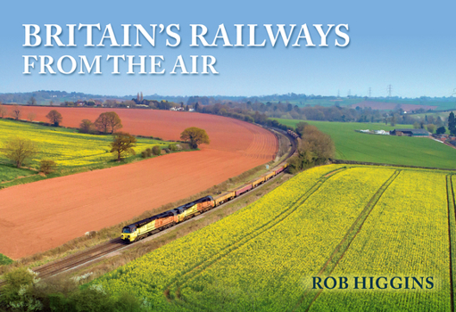 Paperback Britain's Railways from the Air Book