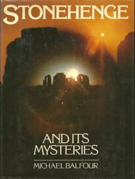 Paperback Stonehenge and its mysteries Book