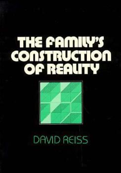 Paperback The Family's Construction of Reality Book