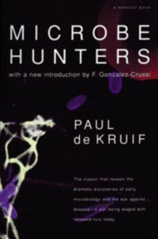 Paperback Microbe Hunters Book