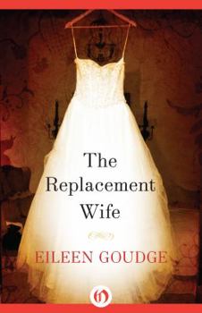 Hardcover The Replacement Wife [Large Print] Book