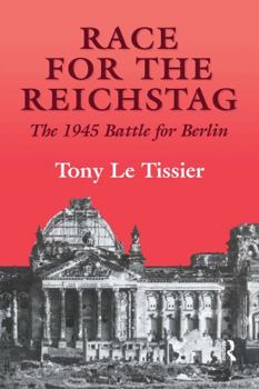 Paperback Race for the Reichstag: The 1945 Battle for Berlin Book