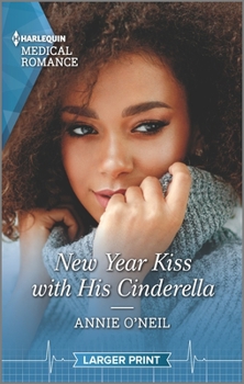 Mass Market Paperback New Year Kiss with His Cinderella [Large Print] Book