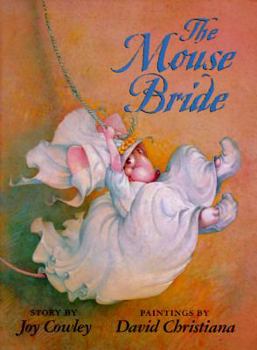 Hardcover The Mouse Bride Book