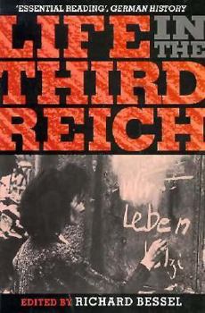 Paperback Life in the Third Reich Book