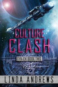Paperback Culture Clash: Syn-En Book 2 Book