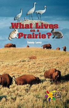 Paperback What Lives on a Prairie? Book