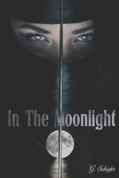 Paperback In the moonlight Book