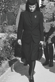 DONA EN NEGRE (Catalan Edition)