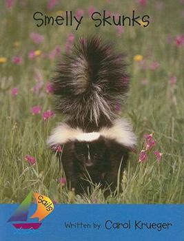 Paperback Smelly Skunks: Leveled Reader Book