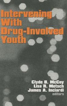 Paperback Intervening With Drug-Involved Youth Book